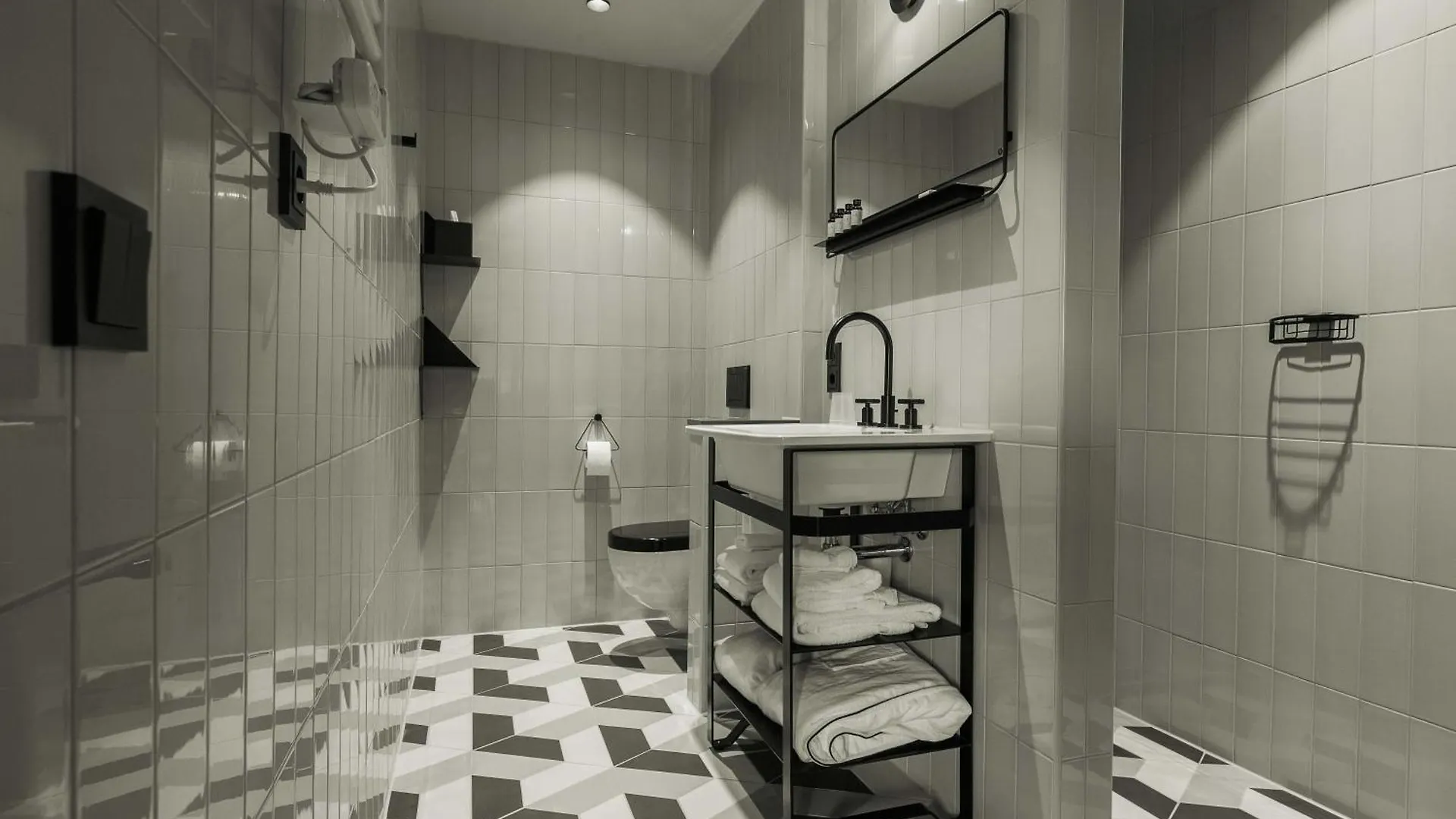 Hotel V Fizeaustraat Amsterdam 4*,  Hollanda