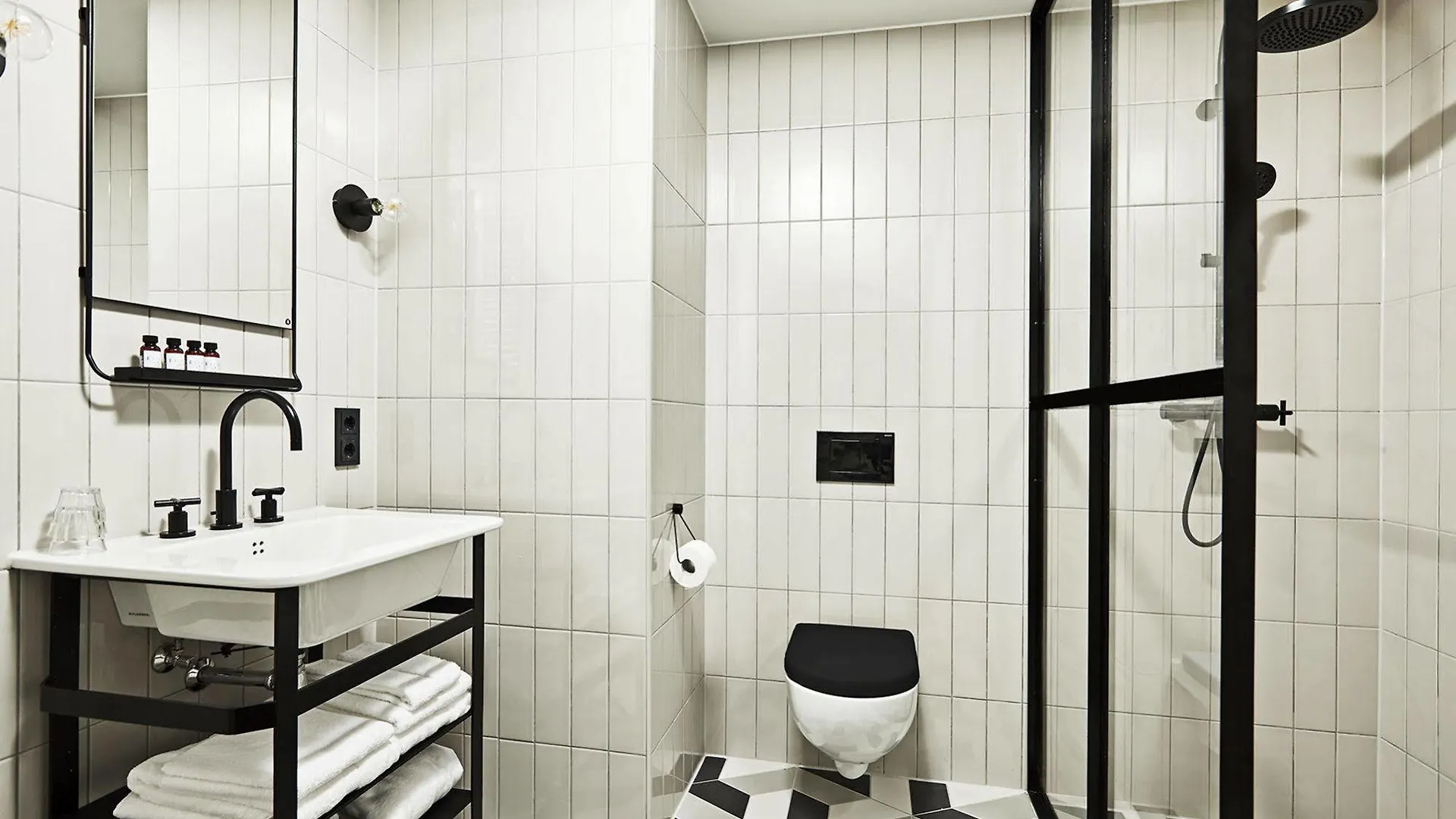 Hotel V Fizeaustraat Amsterdam